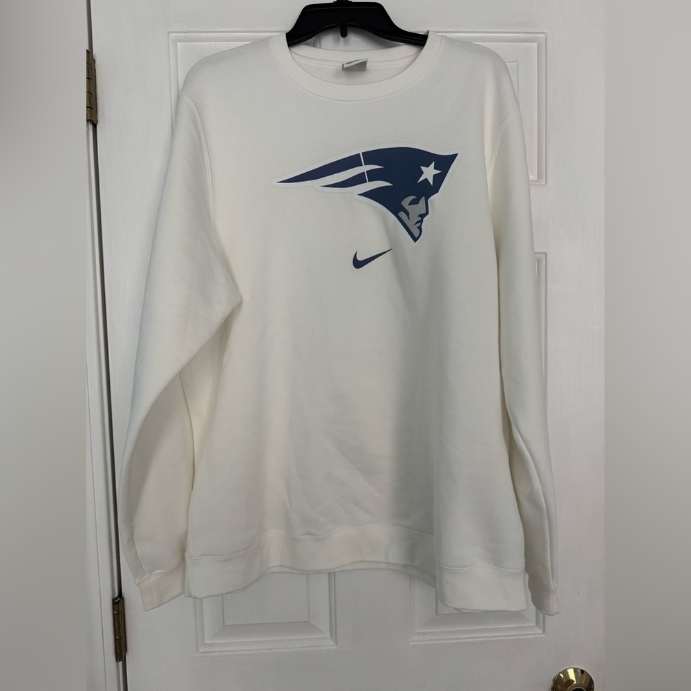 Patriots Crewneck